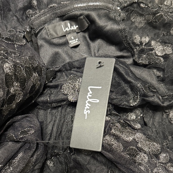 Lulu's Elegant Black Floral Long Sleeve Dress - Picture 3 of 3